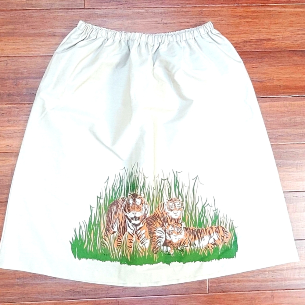 Vintage Khaki Skirt W/ Tiger Print (Both Sides) Size 36/ Large Lightweight
